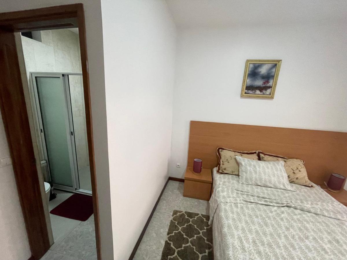 Isa House - Private In A Shared Duplex