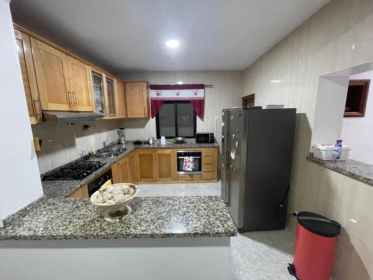 Isa House - Private In A Shared Duplex Praia